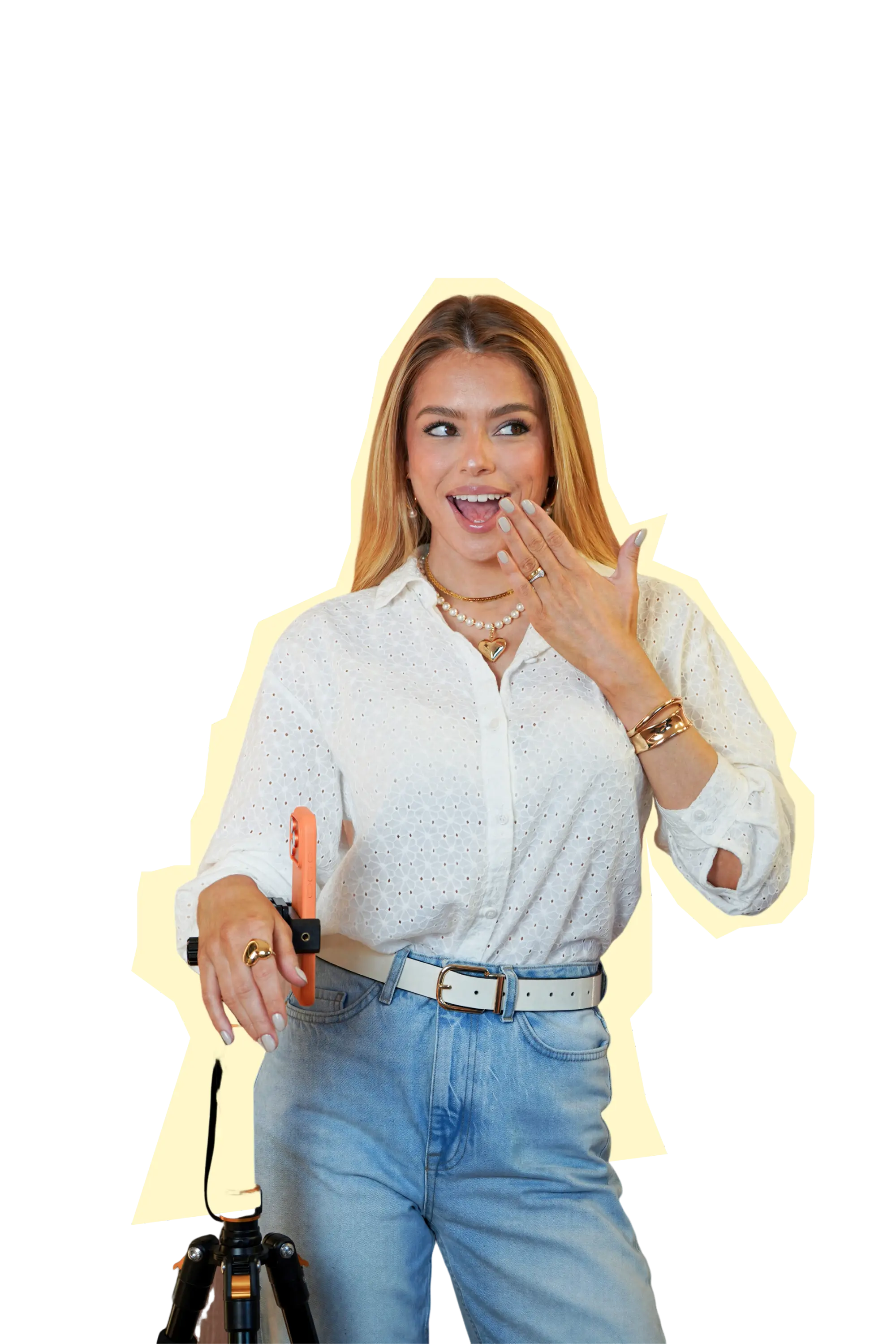 Ruama Bachtold, criadora do FEC, sorrindo surpresa